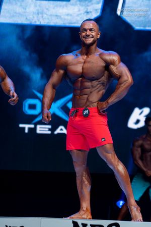 MEN'S PHYSIQUE 179